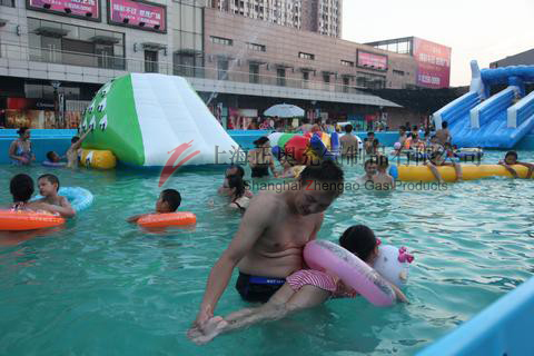 江蘇徐州移動水上樂園案例