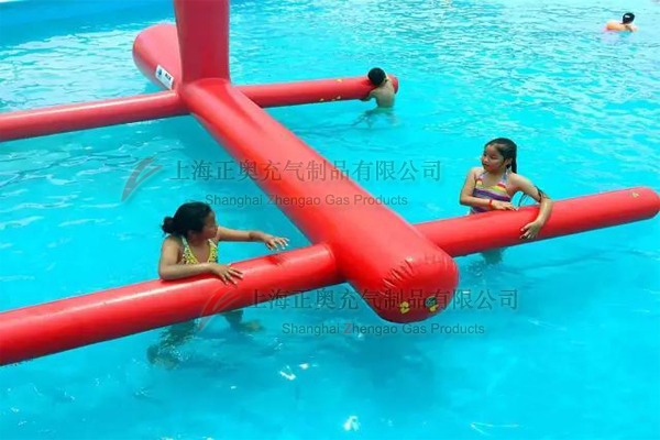 充氣水上玩具