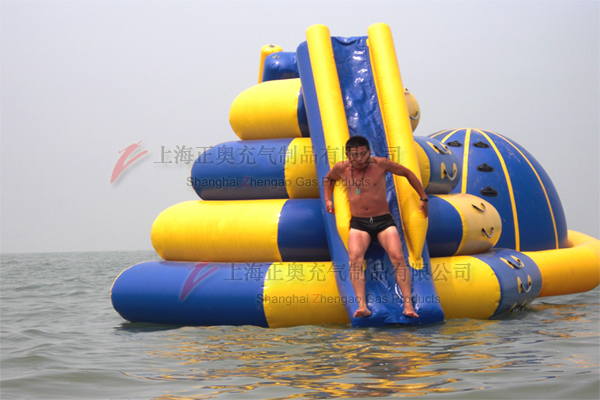 充氣水上玩具