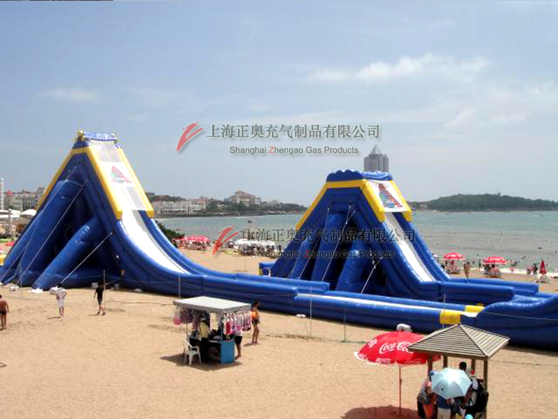 大型充氣滑梯