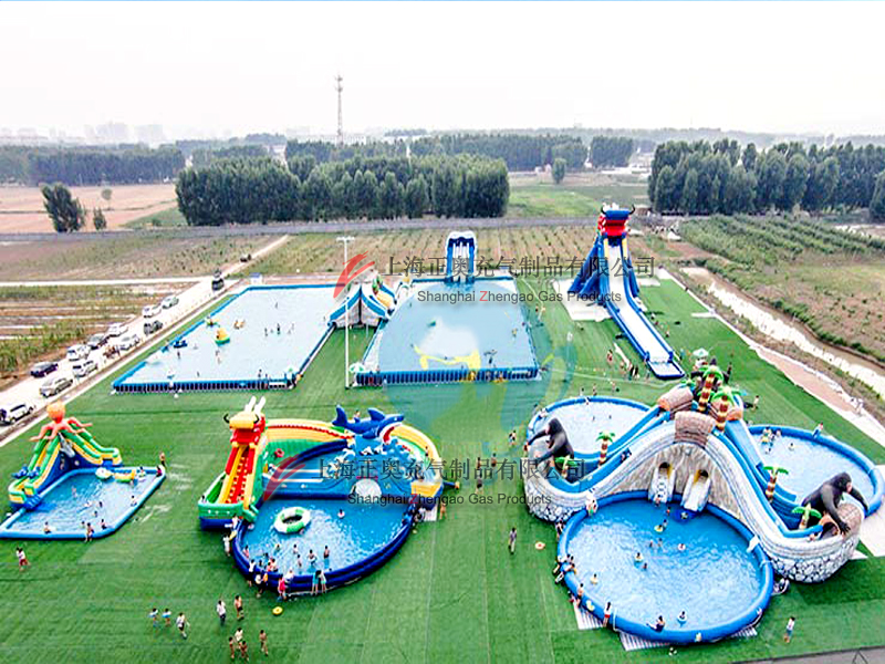 移動水上樂園